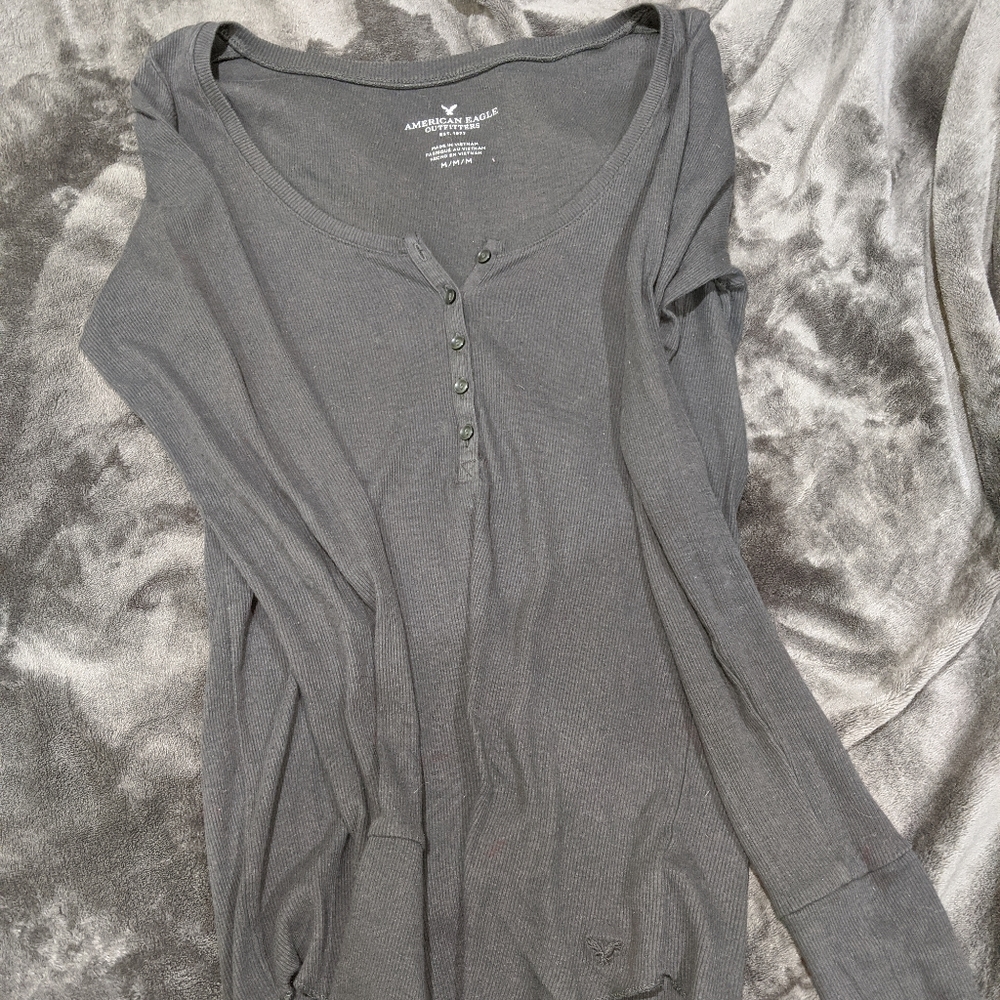 American Eagle long sleeve